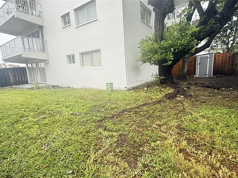 7737 SW 88th St #C116 — Photo 16