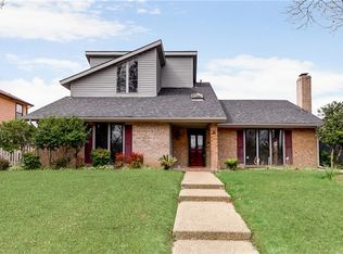 8 Chelsey Cir, Richardson, TX 75082