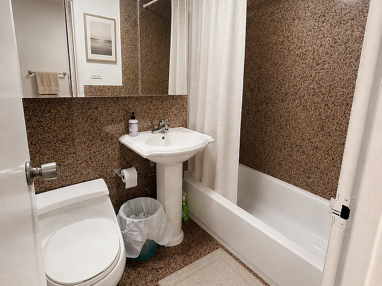 73 1st Ave #2RE — Photo 4