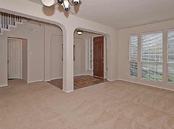 2nd image of 5586 Imperial Meadow Dr