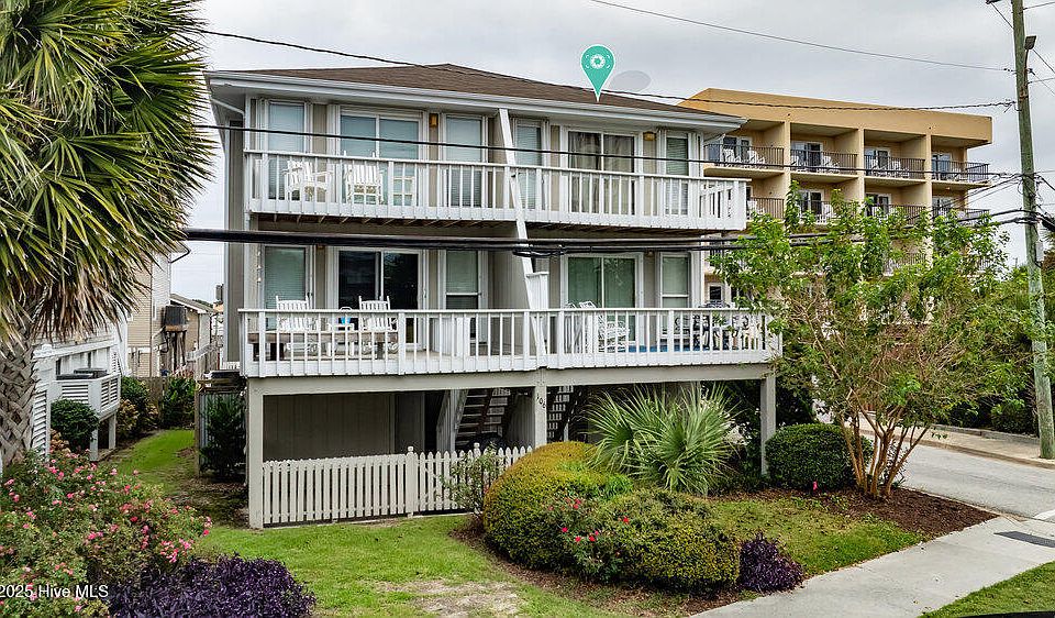 1st image of 106 S Lumina Avenue Unit 2