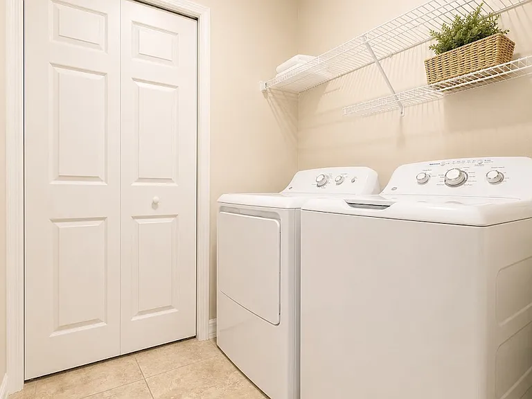 4109 SW 8th Pl #203 — Photo 8