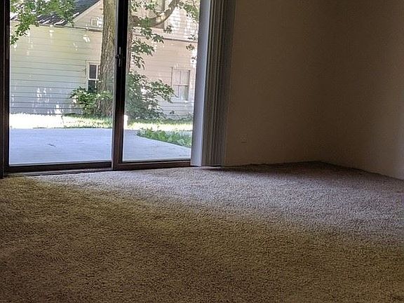 2nd image of 320 Lincoln St APT 11