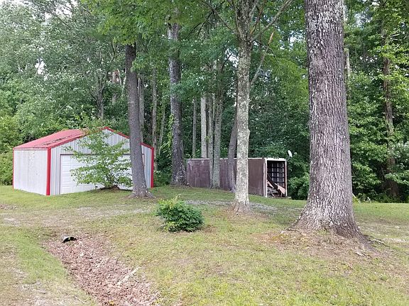 3rd image of 3532 Mount Helen Rd