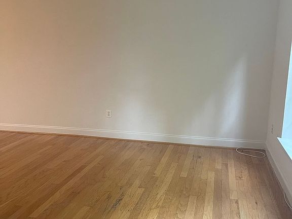 3rd image of 79 Swanton Mews Unit 100