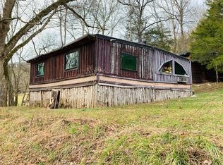 40 Grisham Hollow Ln, Elmwood, TN 38560