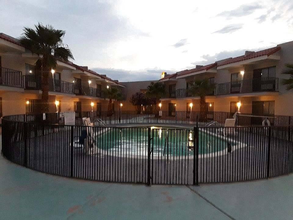 1st image of 500 Executive Center Blvd