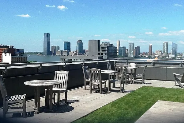 Rented by Corcoran | media 17