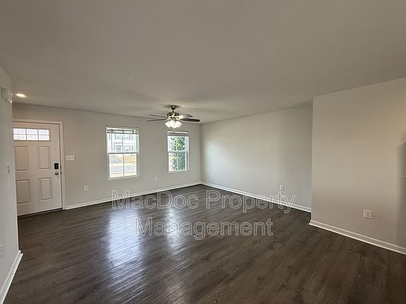 4th image of 127 Harper Ln