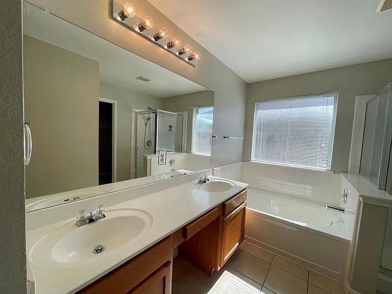 2305 Bakers Way — Photo 41
