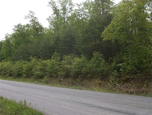 2nd image of 853 Marina Dr