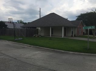 37406 E Hillside Dr, Prairieville, LA 70769