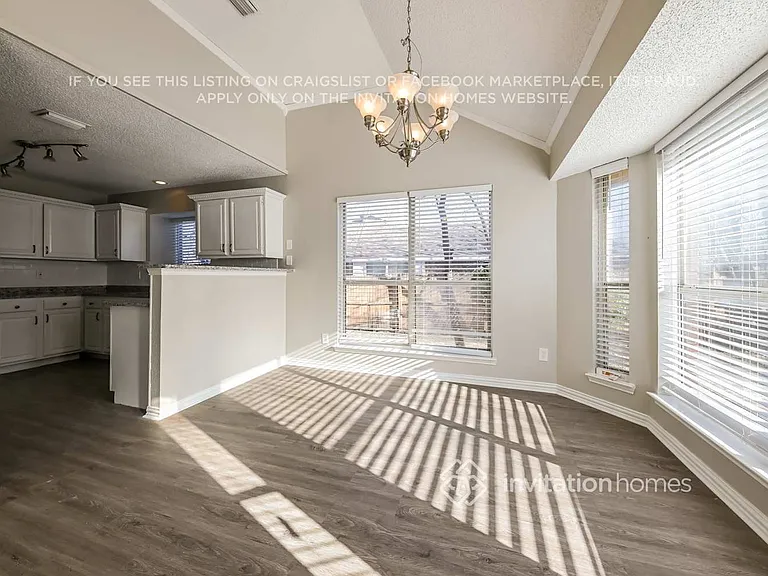 1418 Baker Dr — Photo 8