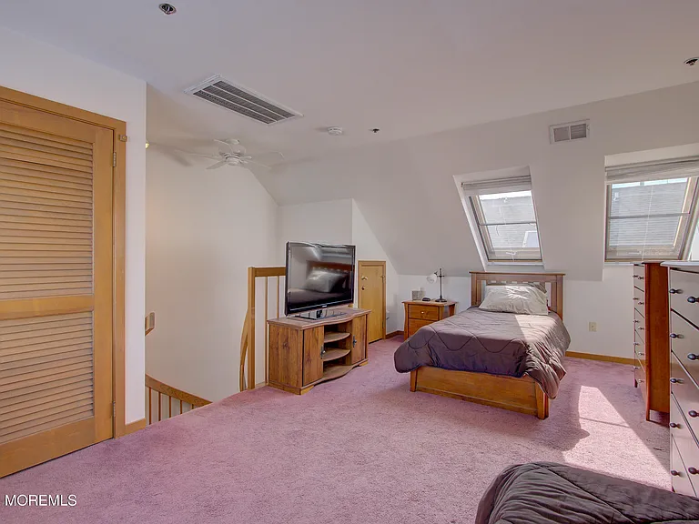 900 Ocean Ave #24 — Photo 38