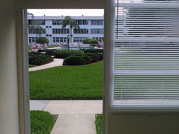 4th image of 1000 79th Ave N APT 107