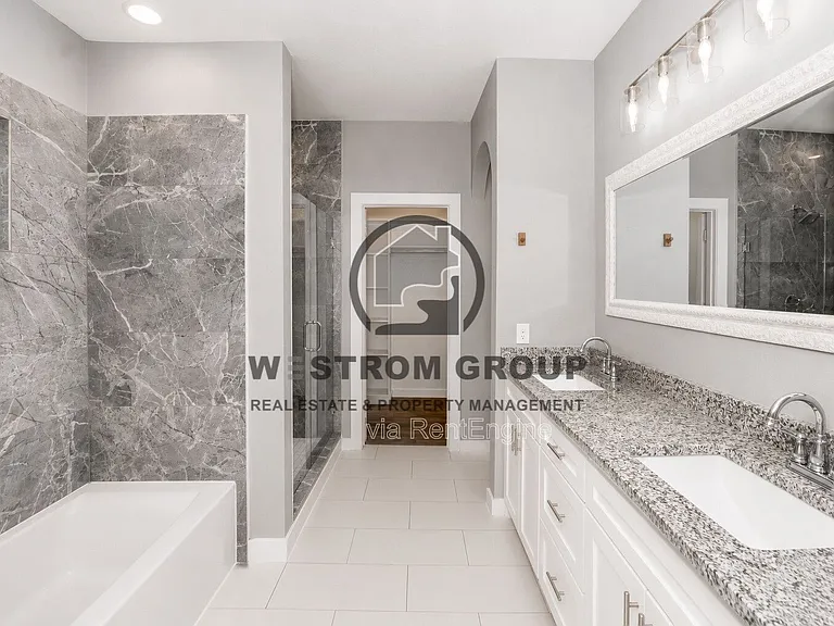 1501 Avenue E — Photo 18