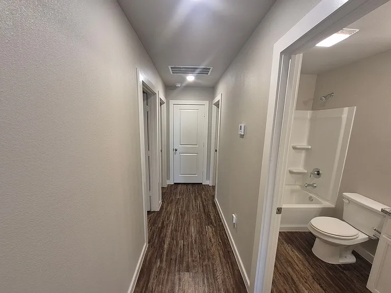 2131 Kokomo Ave — Photo 6