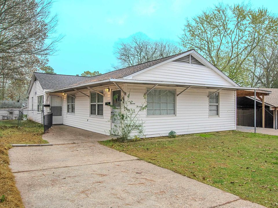 1st image of 713 Oakwood Dr