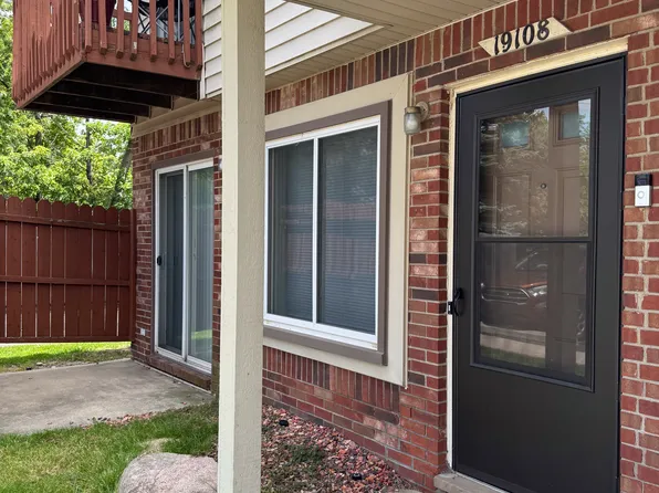 19108 E Forteen Mile Rd, Roseville, MI