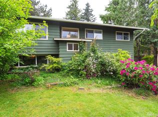 5985 Paradise Dr, Ferndale, WA 98248