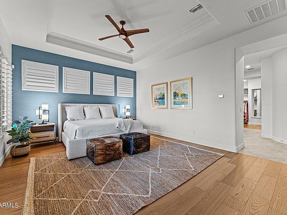 5th image of 20944 W HILLCREST Boulevard