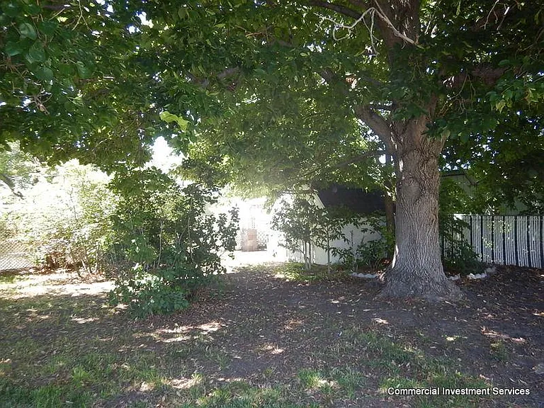 202 S Baytree Ave — Photo 19