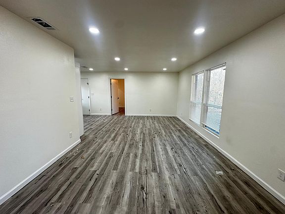 5th image of 2508 Klondike Dr