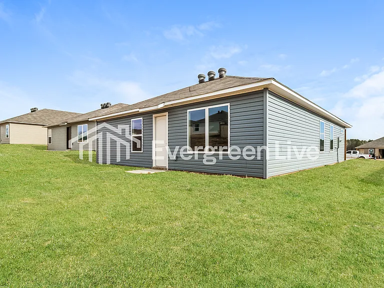 7024 Potomac Trl — Photo 15