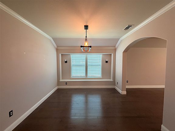 5th image of 3109 Clear Springs Dr