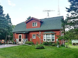 N3024 County Rd S, Cascade, WI 53011