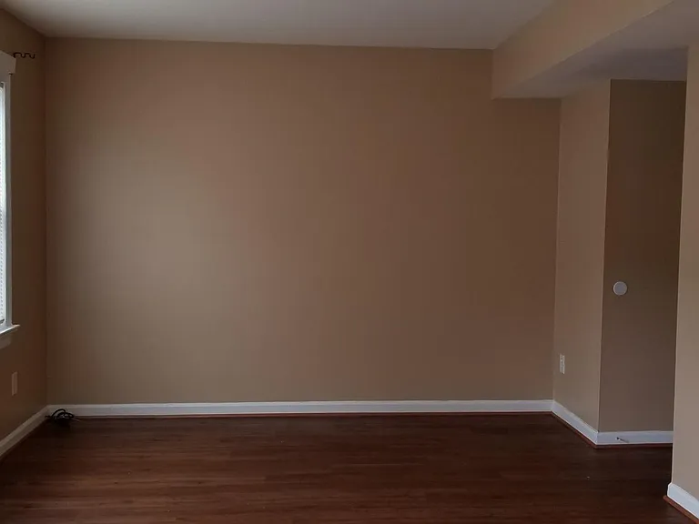 412 Rann Ct — Photo 3