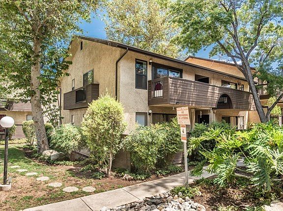 7312 Corbin Ave-3