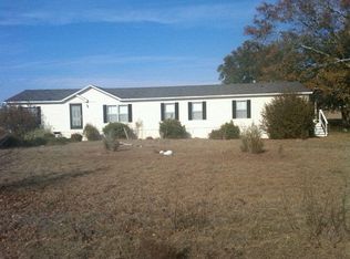 441 Bradford Dr, Headland, AL 36345