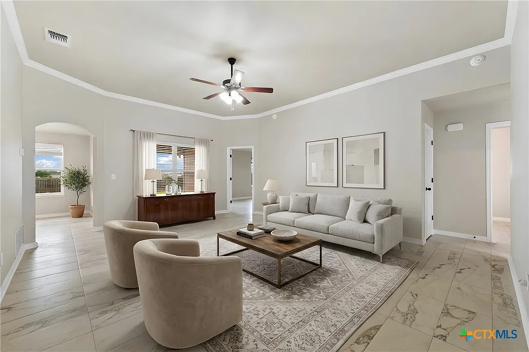 4 bed, 2.0 bath, 1559 sqft, $1,775 — Photo 2
