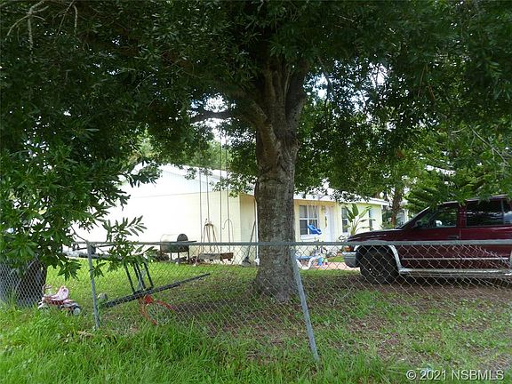 5th image of 714 Spruce St