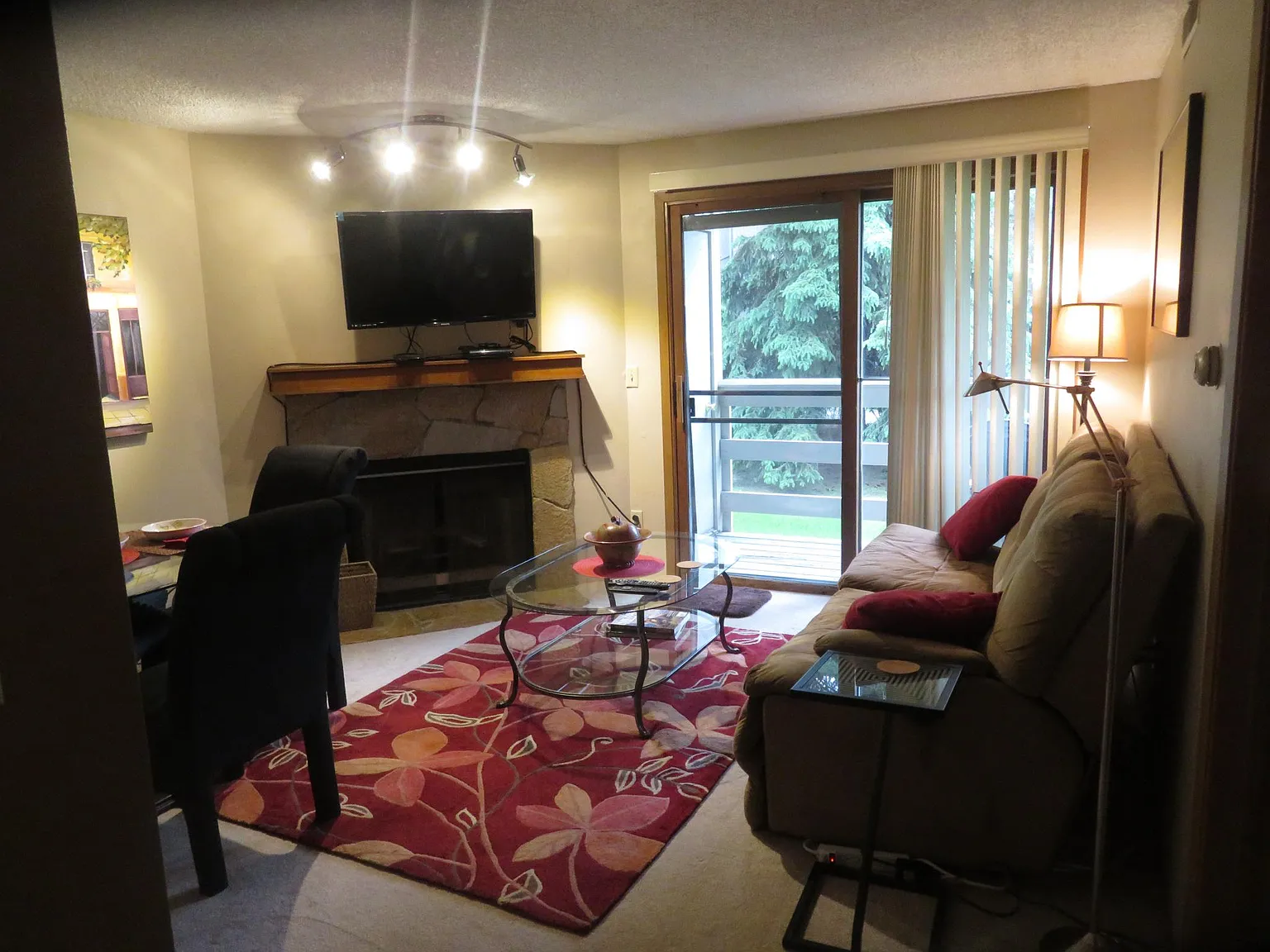 1 bed, 550 sqft, $1,985 — Photo 4