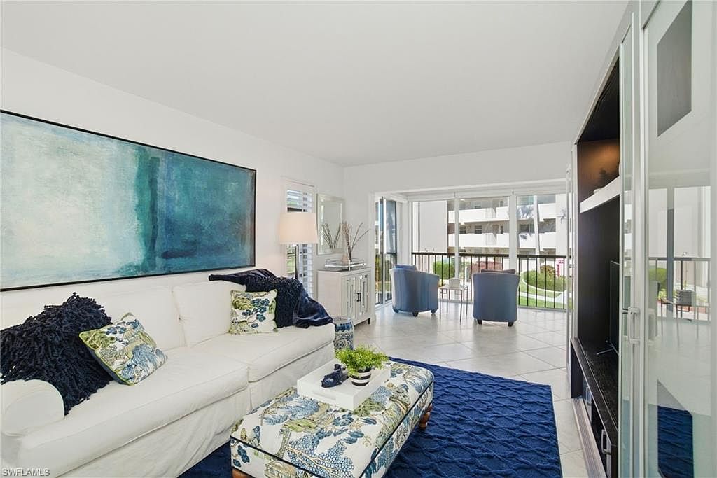 53 High Point CIR W #212