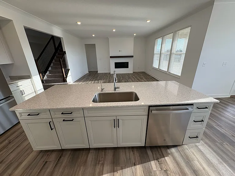11724 Aubrey Ln — Photo 16