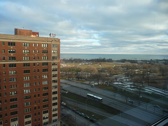 3rd image of 4250 N Marine Dr APT 1724