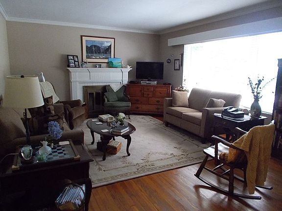 4th image of 1312 Forestdale Dr
