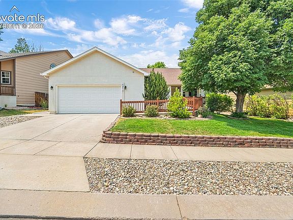 3rd image of 5970 Fescue Dr