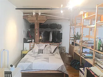 Rented by R New York