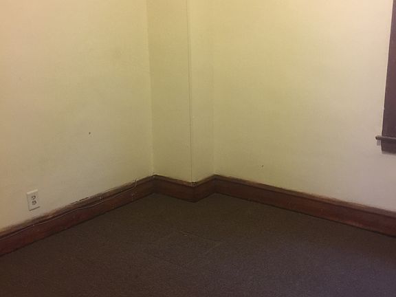 3rd image of 5424 S Hermitage Ave #2nd
