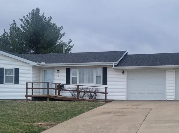 103 Valley West Dr, Mount Ayr, IA 50854