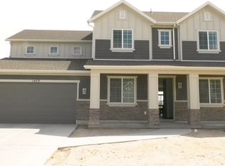 1475 W Meadowbrook Cir, Syracuse, UT 84075
