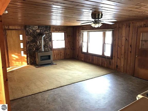 2nd image of 6221 Churchill Dr