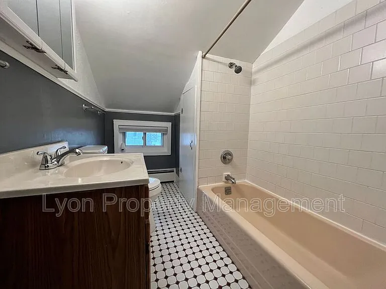30-39 Laurel Hill Ave #39B — Photo 7