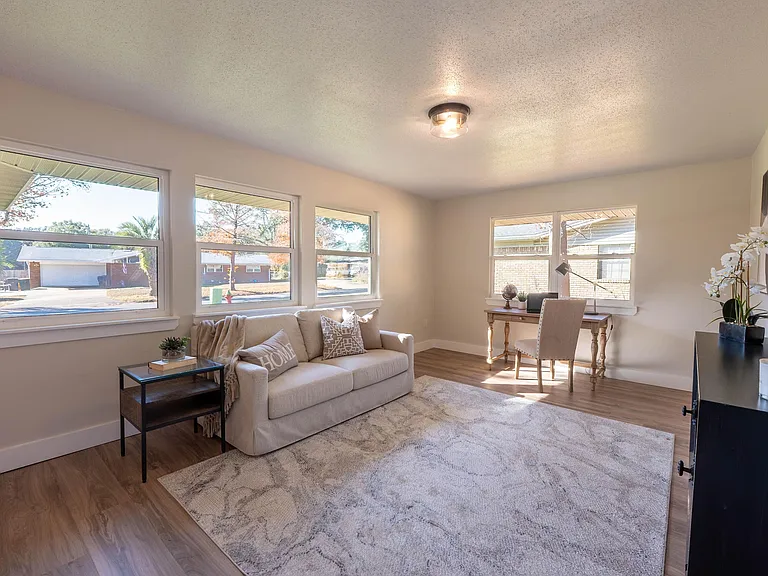 1 Stafford Cir — Photo 10