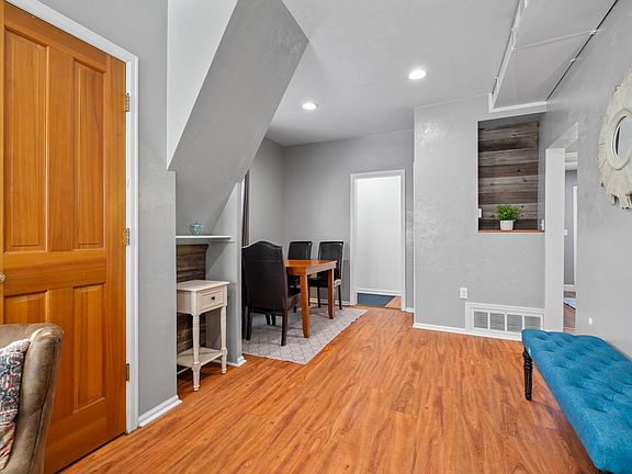 5th image of 429 N Grant Ave