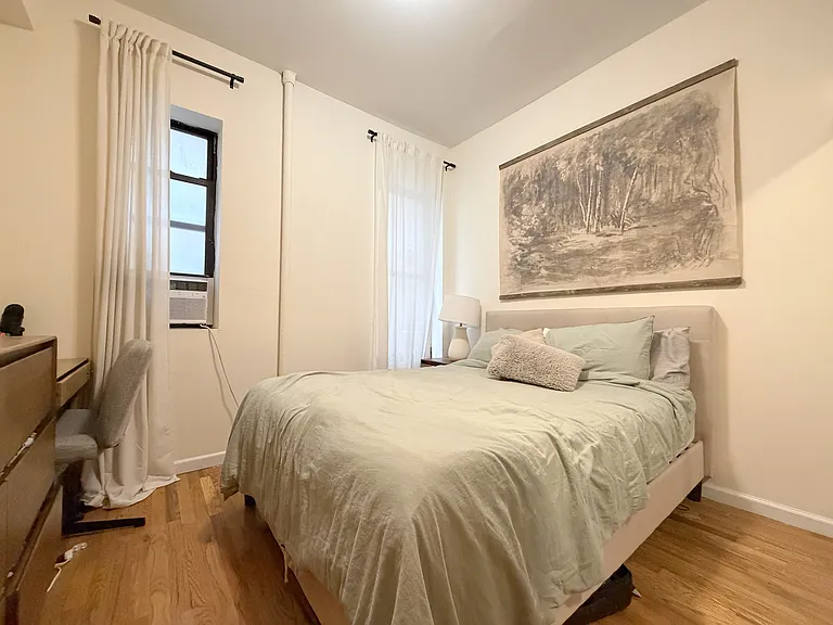 329 E 13th St #2B — Photo 4